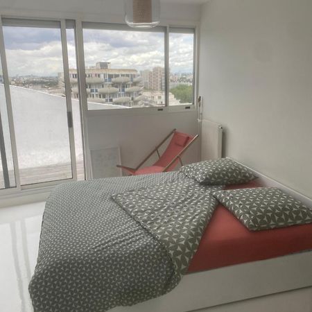 14Eme Et Der Etage "Arty" Avec 2 Chambres Et Vue Panoramique ! Créteil Eksteriør bilde