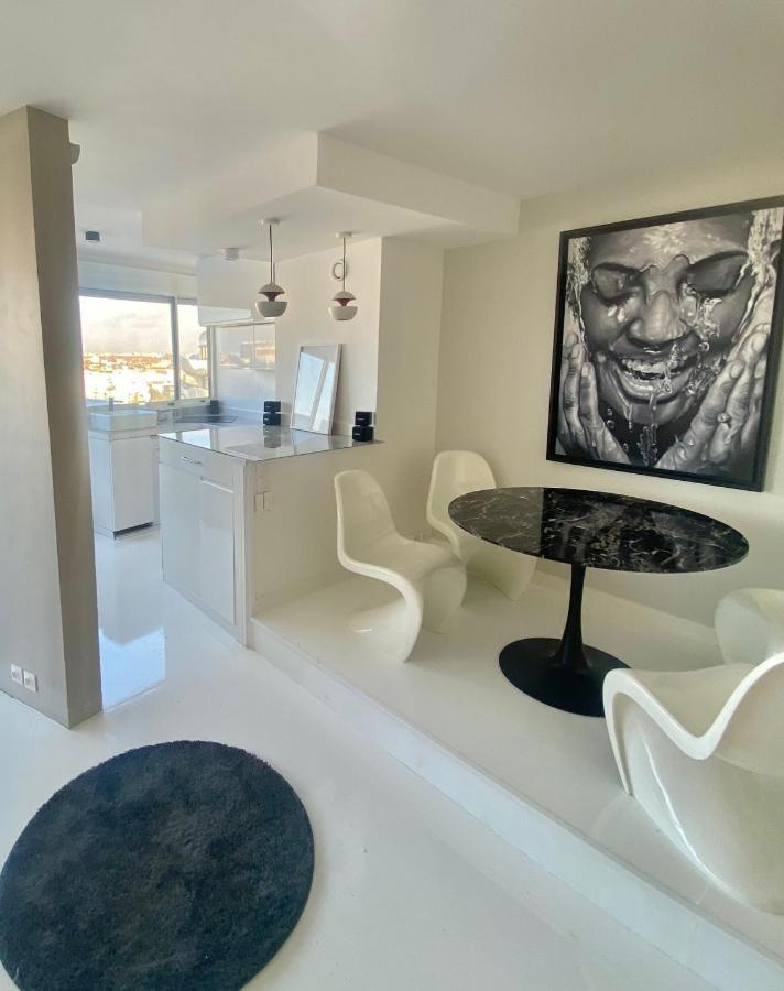 14Eme Et Der Etage "Arty" Avec 2 Chambres Et Vue Panoramique ! Créteil Eksteriør bilde