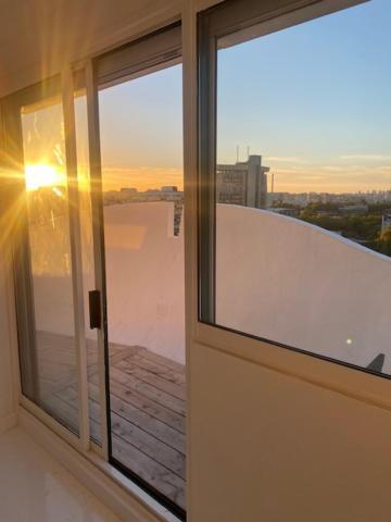 14Eme Et Der Etage "Arty" Avec 2 Chambres Et Vue Panoramique ! Créteil Eksteriør bilde